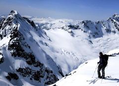 Tantalus Ski Mountaineering - 2 nights 3 days 